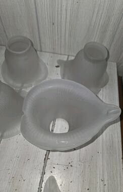 Vtg Glass Flower Light Fixture Calla Lily Shade Frosted White Set Of 5 Ribbed